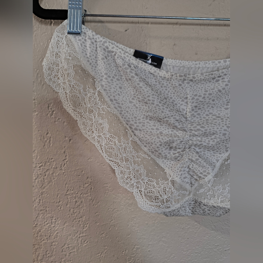 Maidenform Sz XL (8) Women's Comfort Devotion Lace Trim Panties - White - Picture 7 of 9